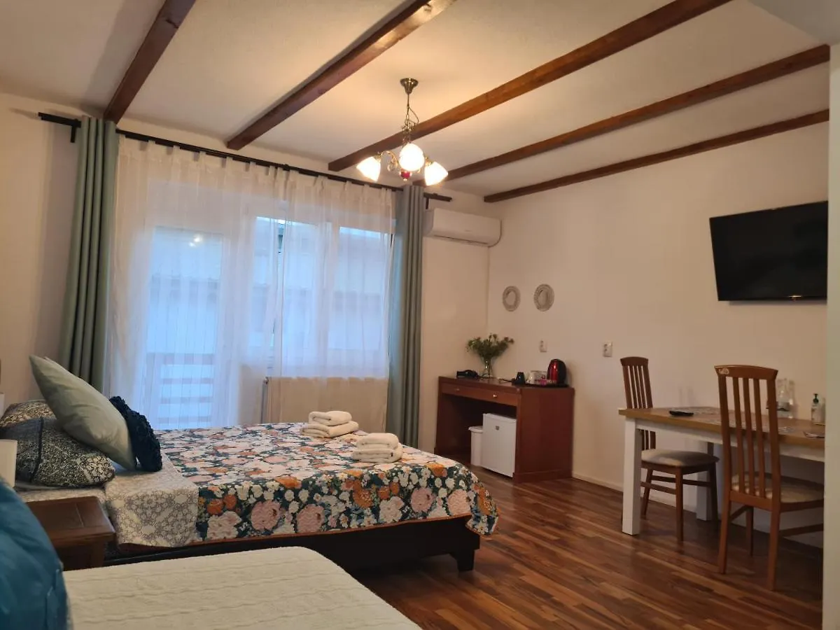 Luca'S House Apartment Balotesti